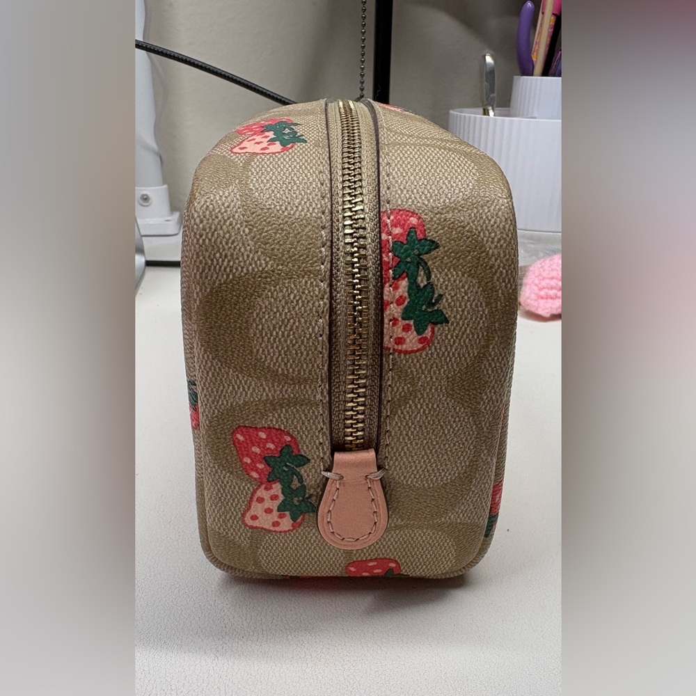 COACH Strawberry Print Cosmetic Pouch Coquette Makeup Bag - Picture 7 of 12